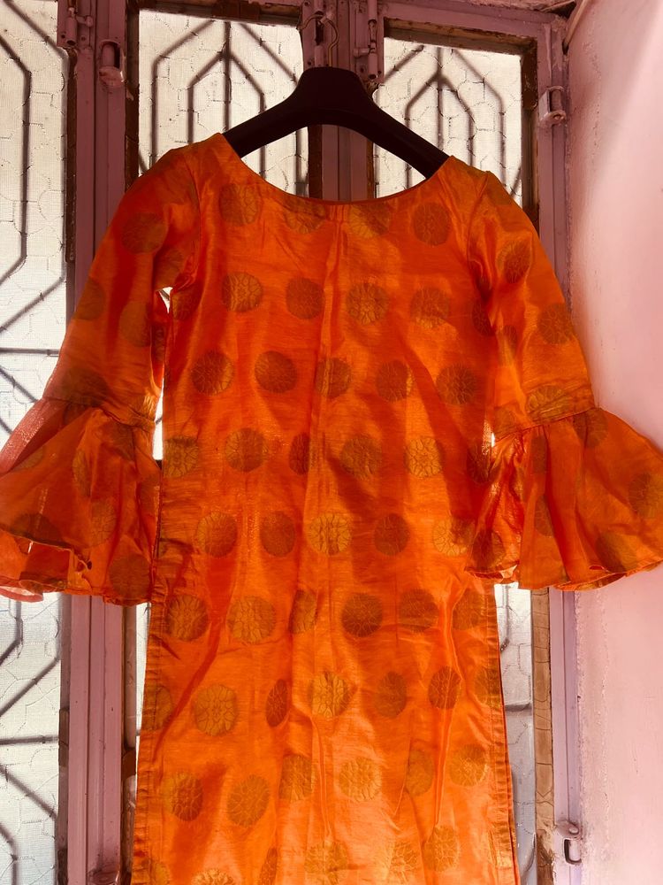 Festvie Kesariya Colour Kurta