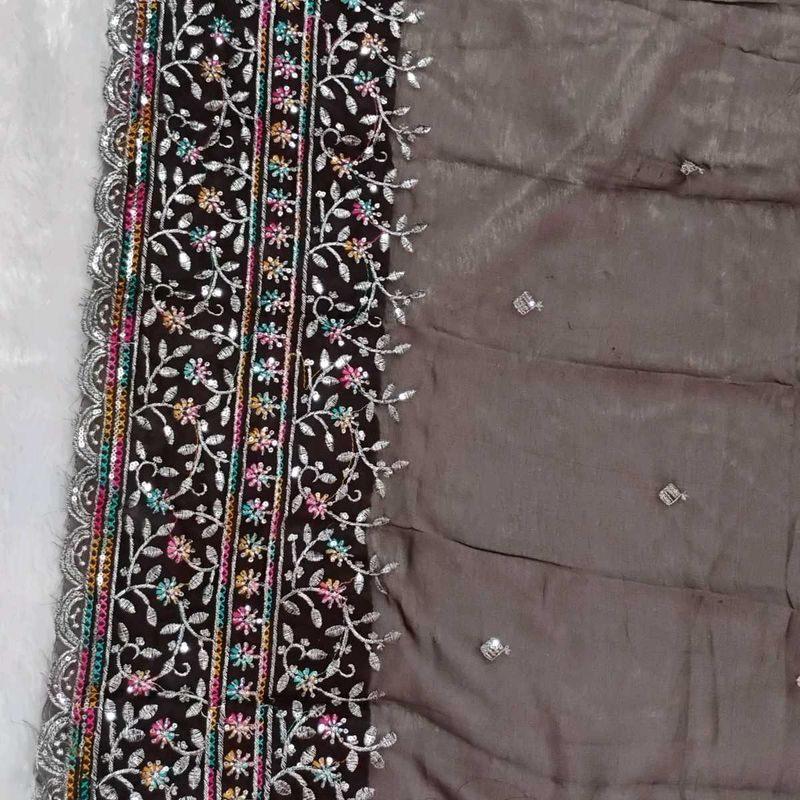 Super Offer😍😍 2 Sarees 999,1 Saree 599