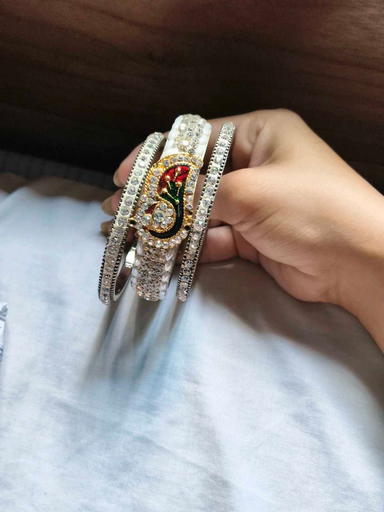 Sparkling Bangle Set