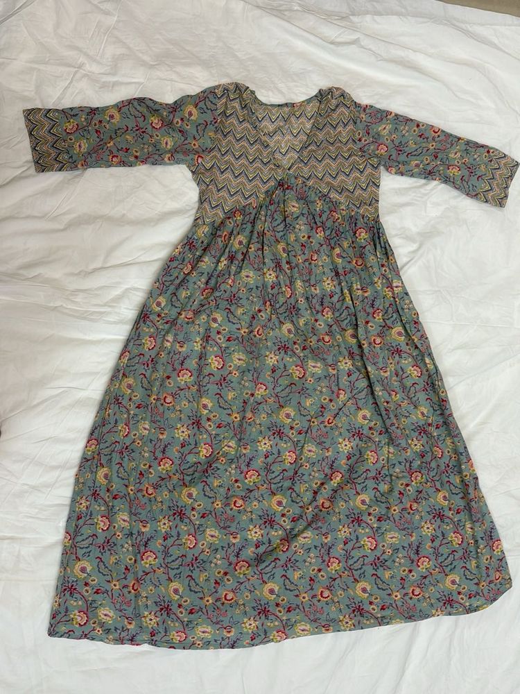 V-neck Anarkali Kurta