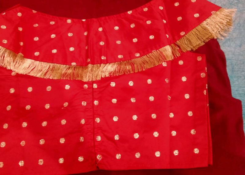 Shoulder Less Blause (Free Earring)