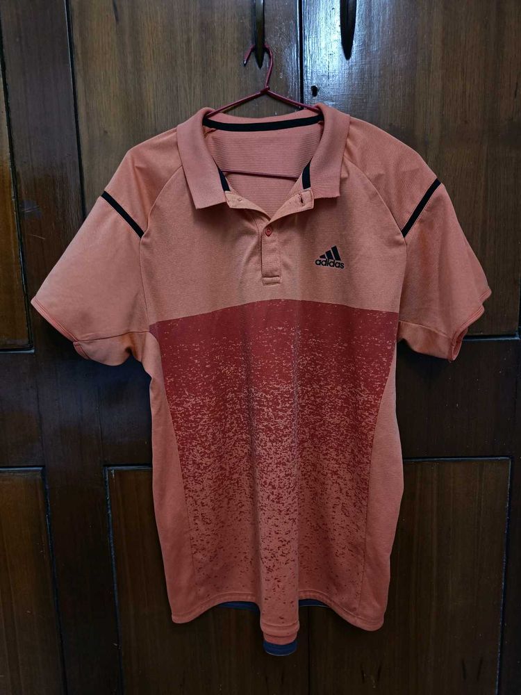 ADIDAS Tshirt