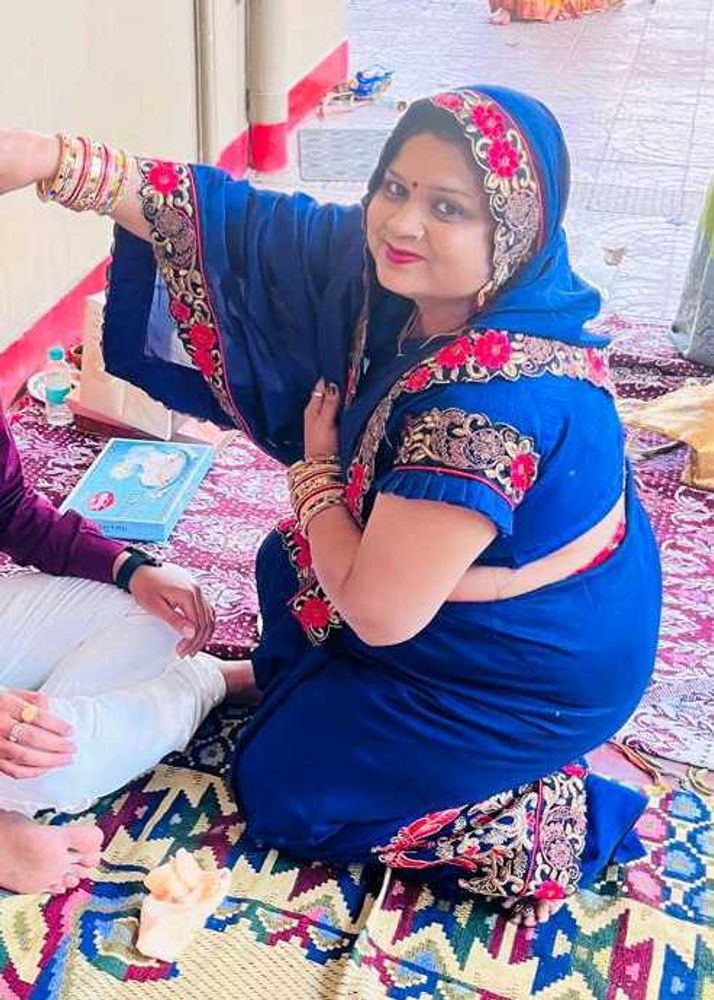 Beautiful Design Saari