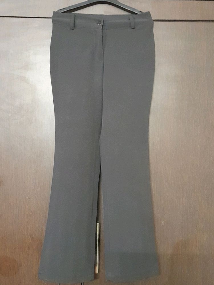 Grey Staightfit Trouser 🖤
