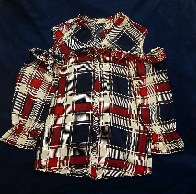 Cute Plaid Cold Shoulder Top