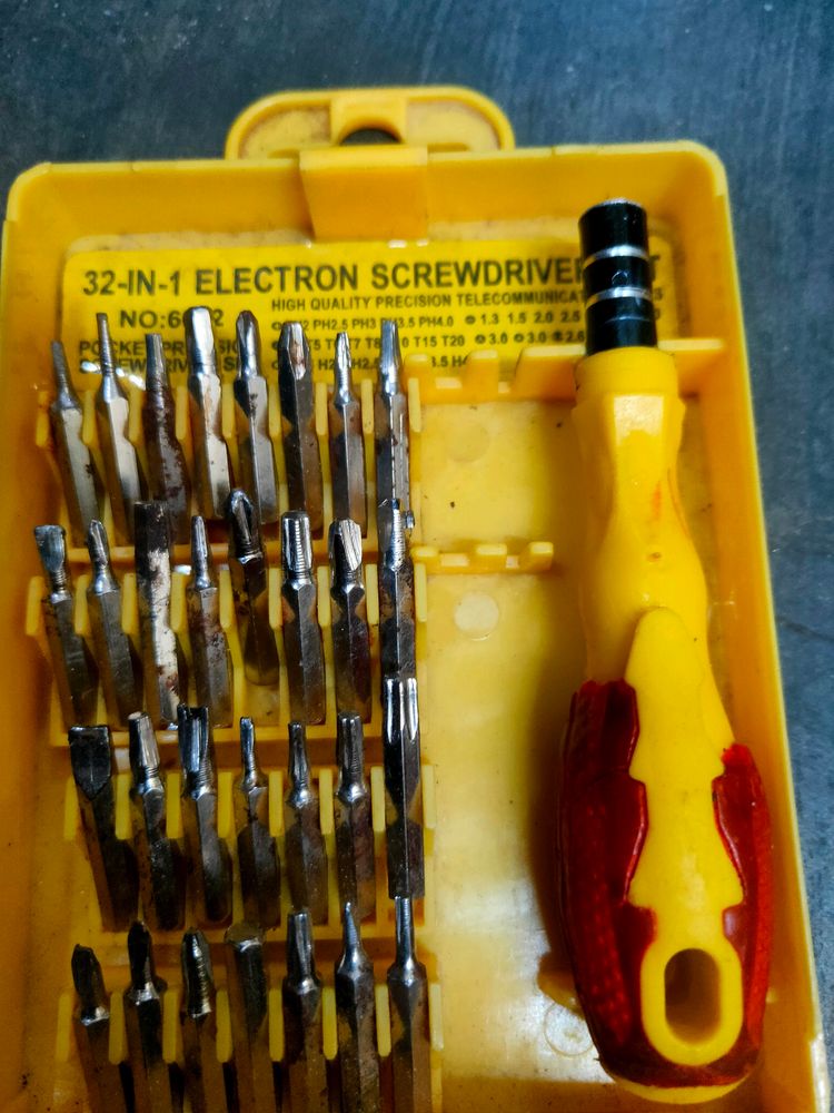 32 In 1 Screwdriver Set