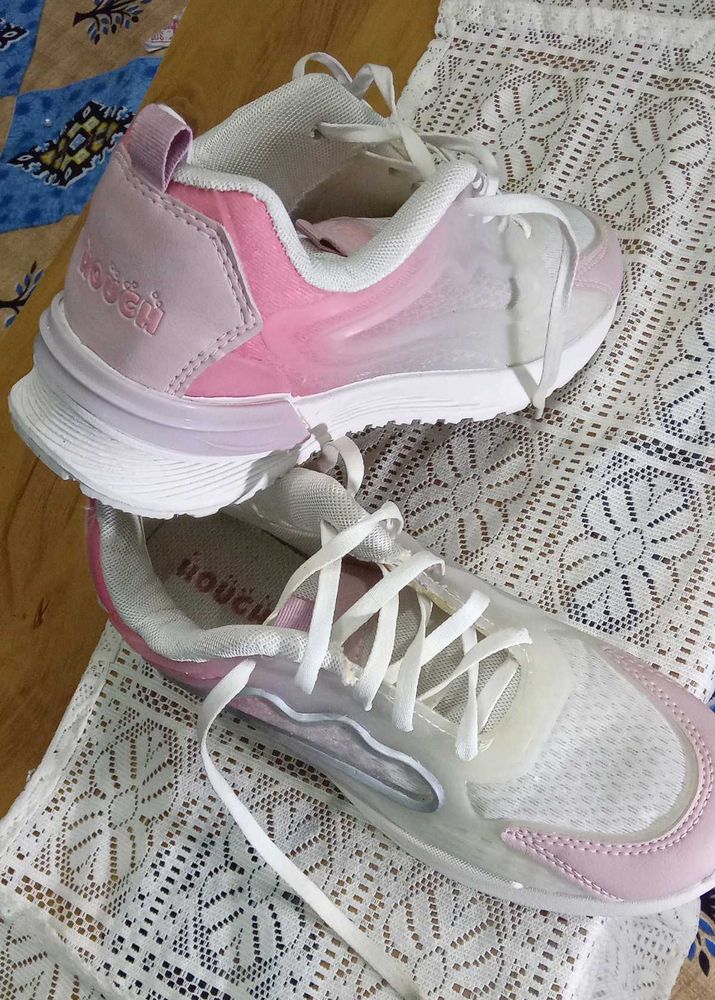 Cute Pink &amp; White Sneakers – Size 6 | Great Condit