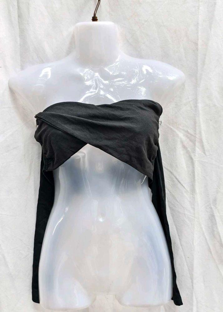 282011. Sleeved Crop Top