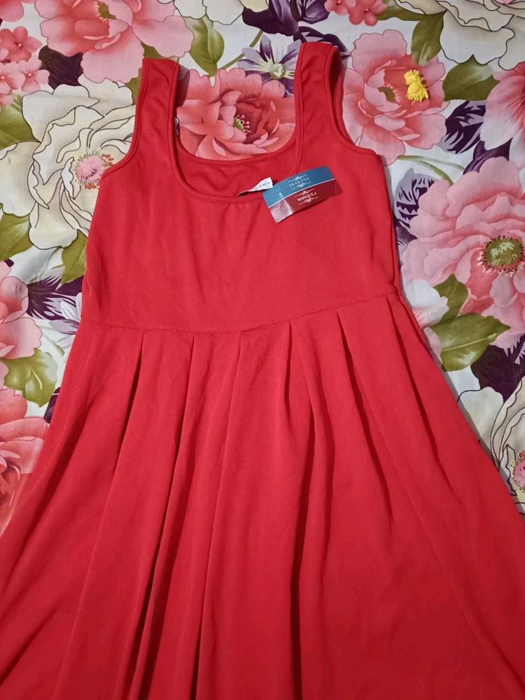 Red Sleeveless Skater Dress