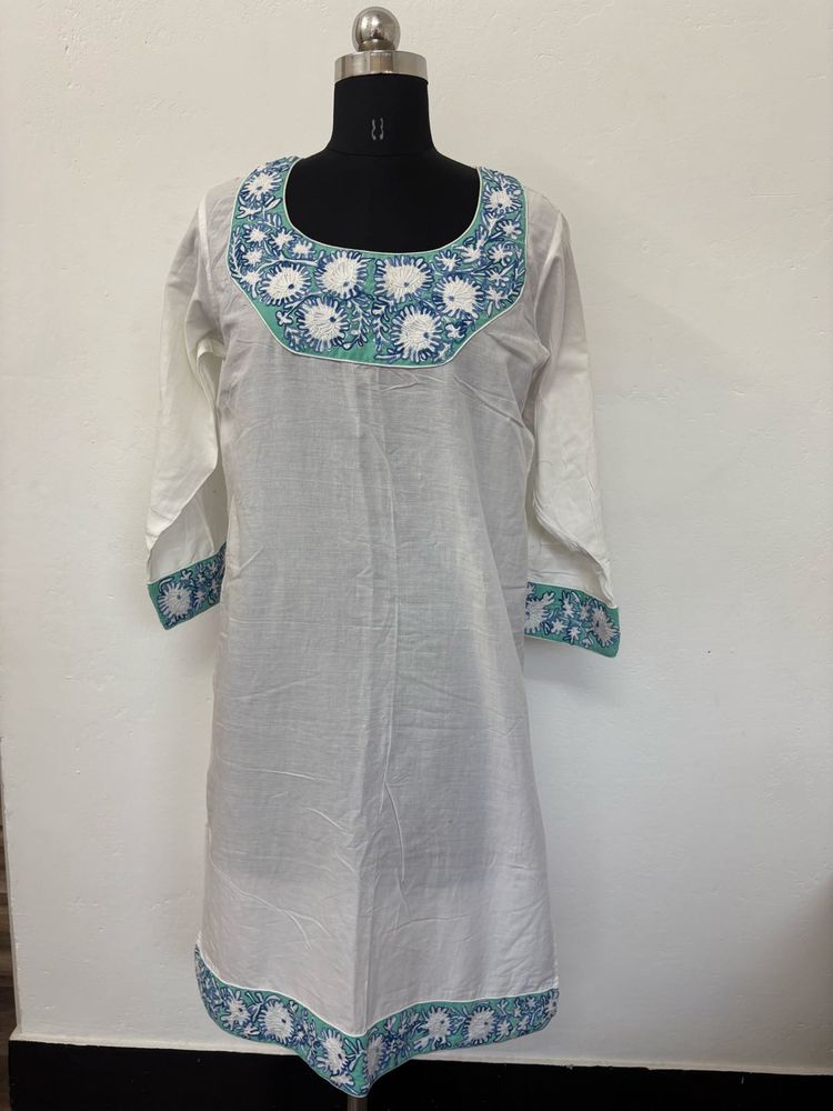 Kashmiri Embroidered Kurta