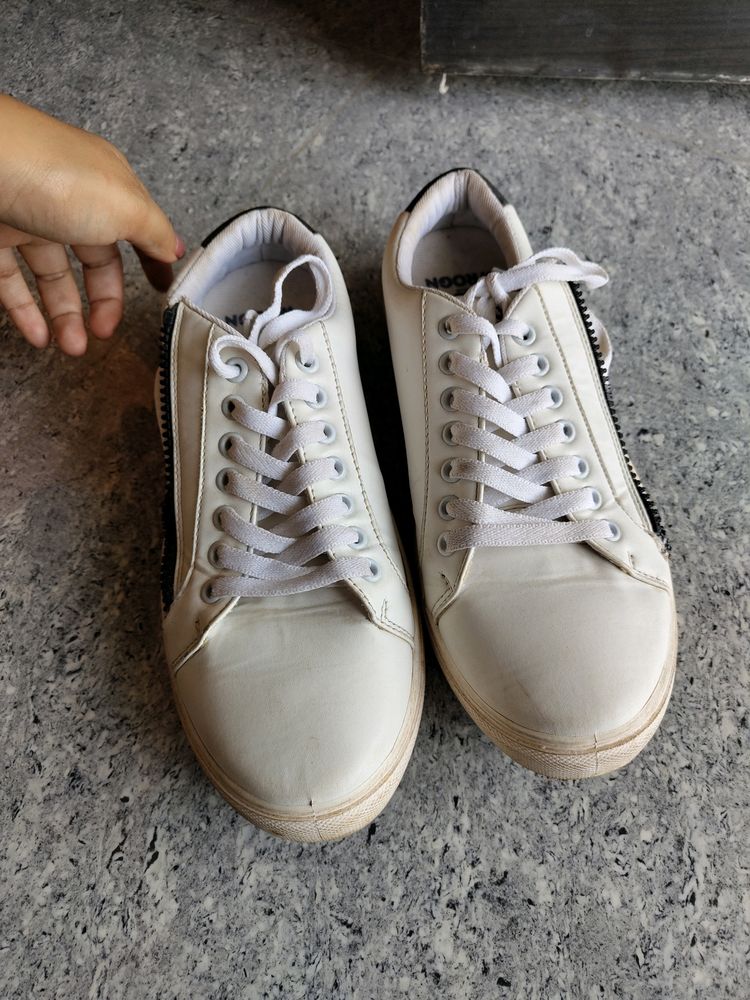 Wrogn Women&#39;s White Sneakers