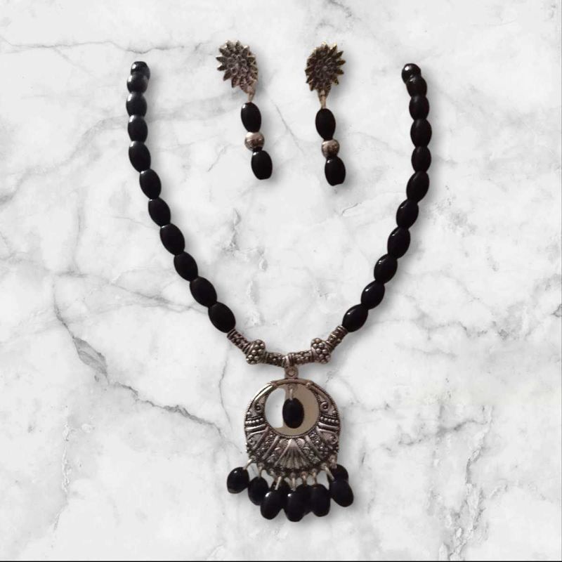Black Beads Chain