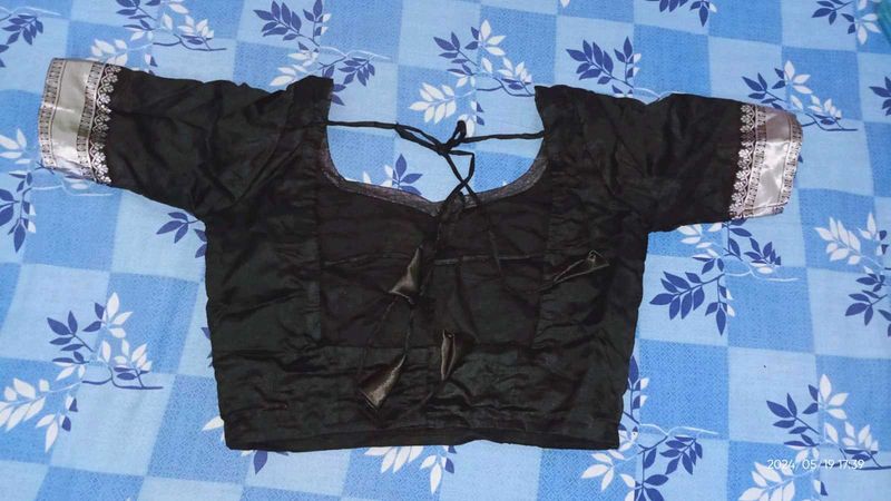 Benarasi Silk 🧿Black Blouse 🖤🥻