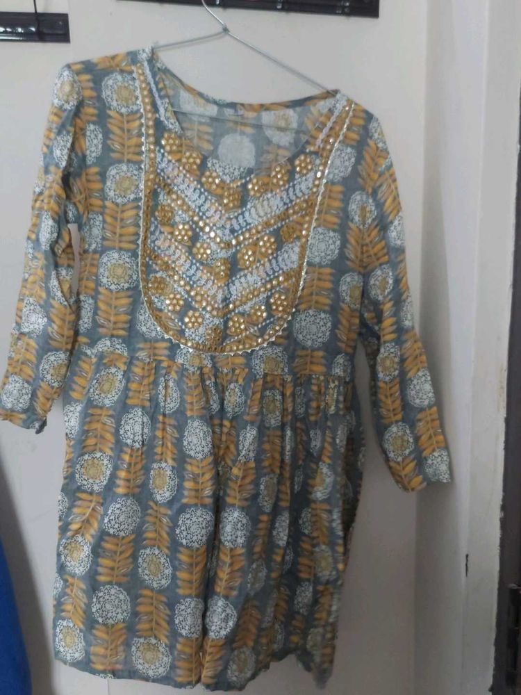 Short Kurthi
