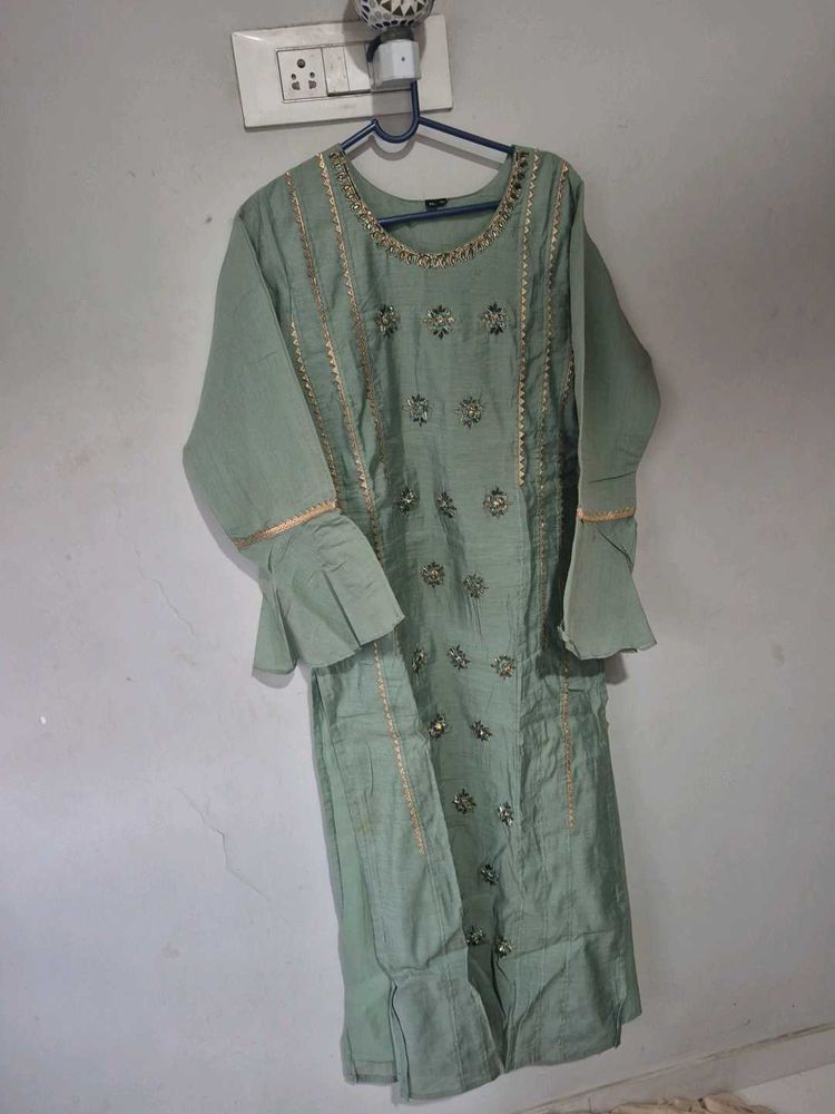 Like New, Straight Fit Kurti