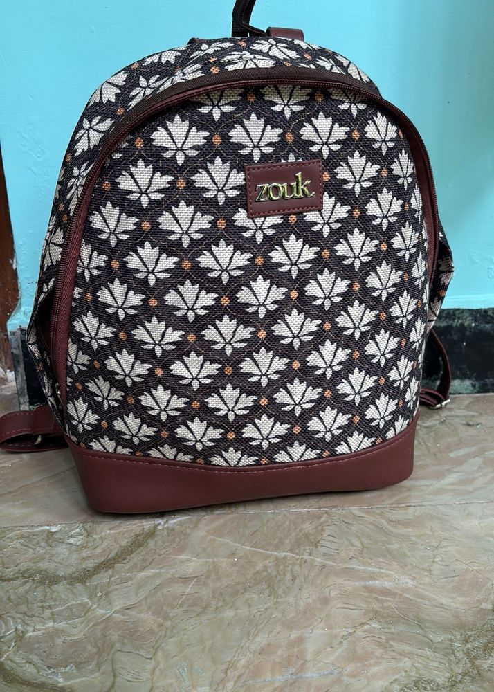 Zouk Floral Print Backpack