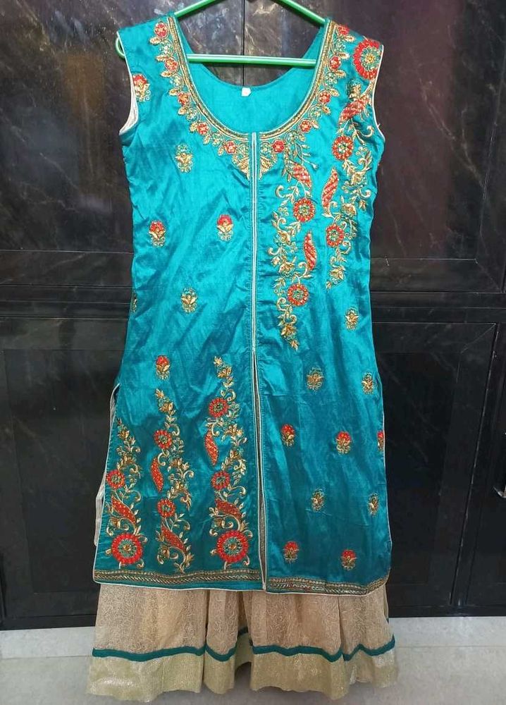 Embroidered Kurta Set