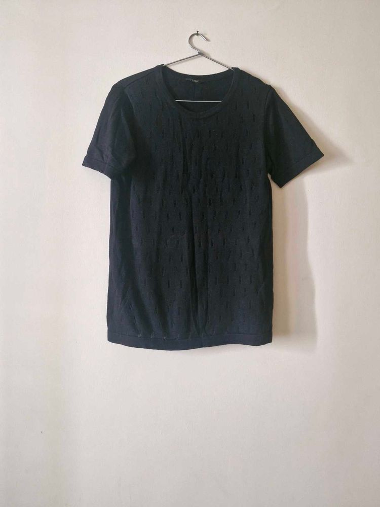 Black Textured Sweater Type T-Shirt