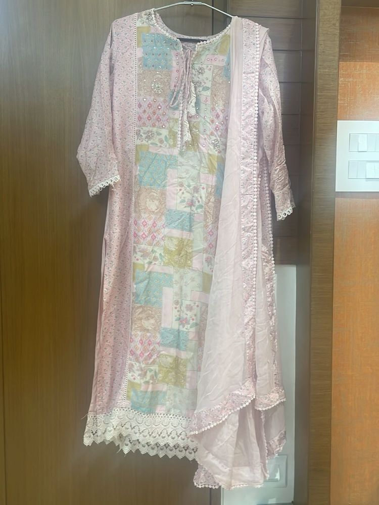 Elegant Kurta And Dupatta Set
