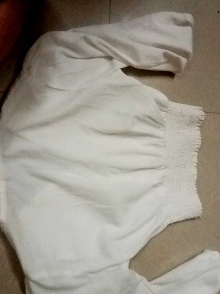 White Smocked Long Sleeve Top With No Damage