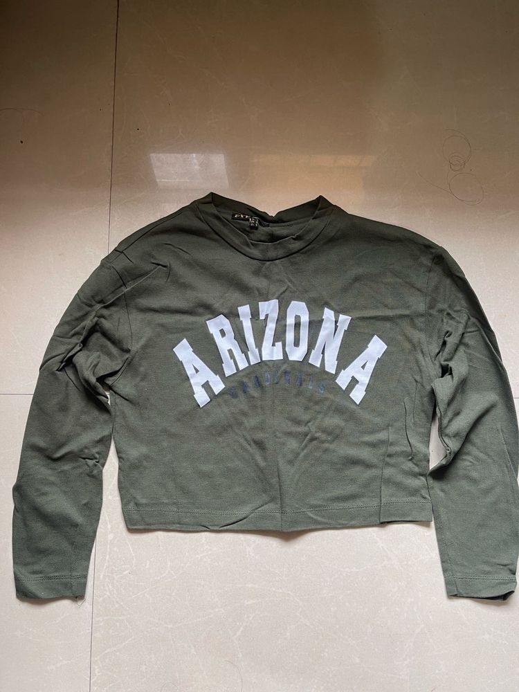 Full Sleeve Crop Top