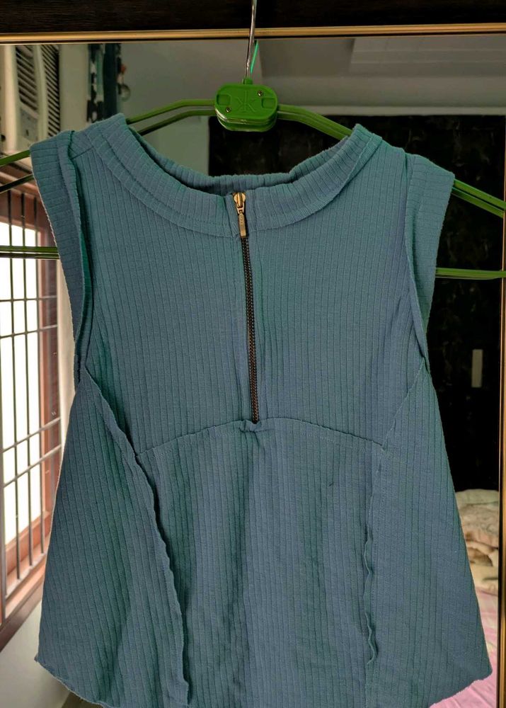 Cute Teal Sleeveless Top