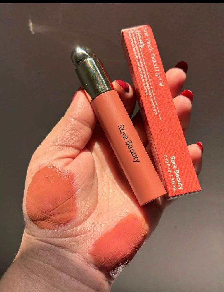 RARE BEAUTY LIP OIL- HAPPY
