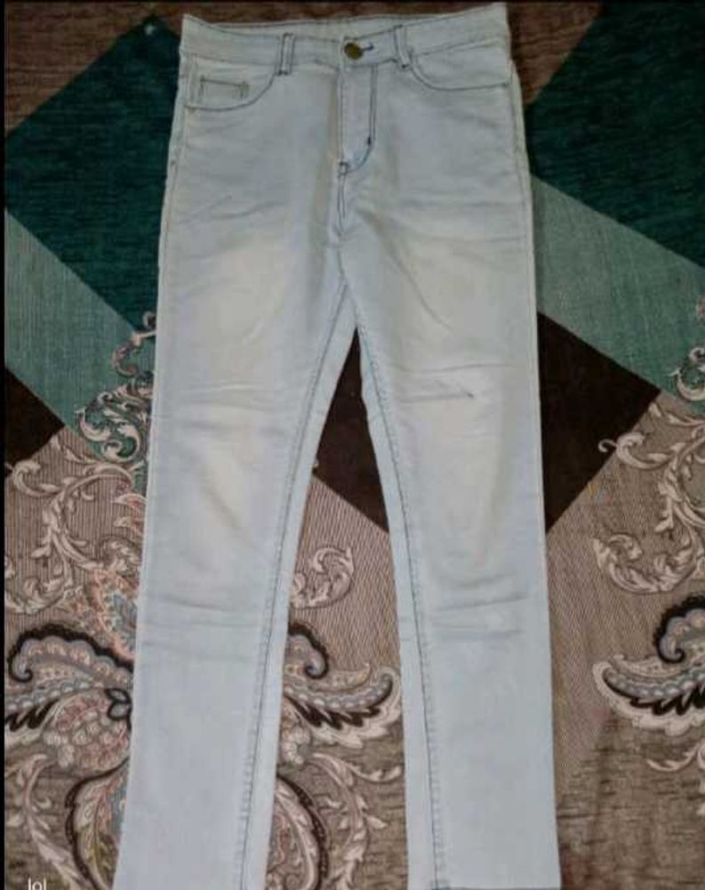 Light Wash Skinny Jeans