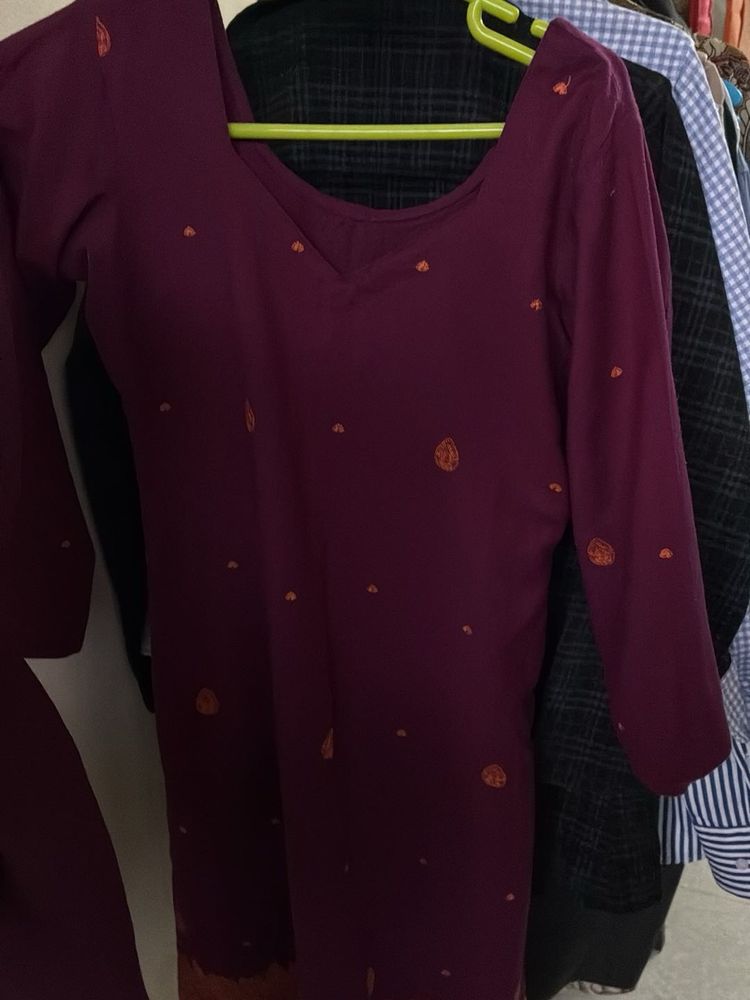 Maroon Kurti