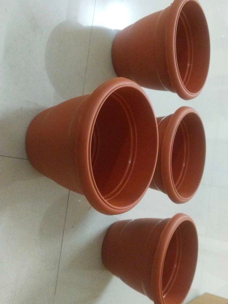 Plant Pots 🍯 Plastic Big Size New Never Used