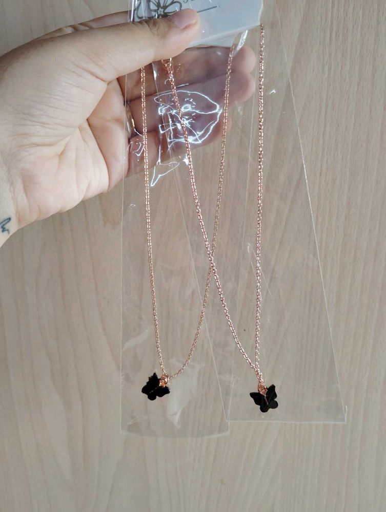 BUTTERFLY NECKLACE -2 PCS 🥰