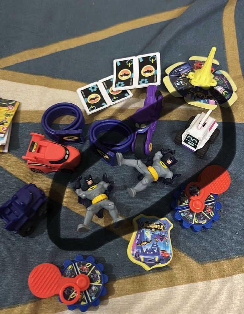 Kinder Joy Batman Toys 2025
