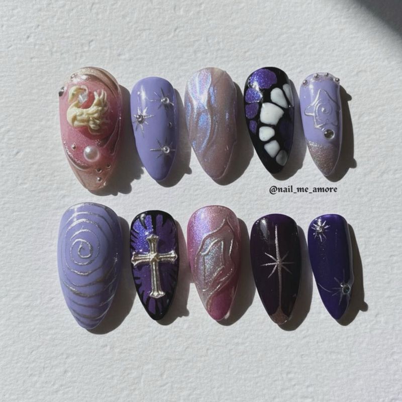 Swan and stars Press-On Nail Set