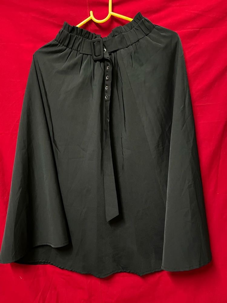 Black Solid Skirt Women