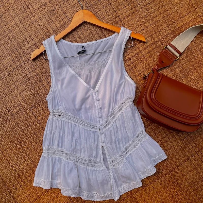 White Lace Trim Sleeveless Top