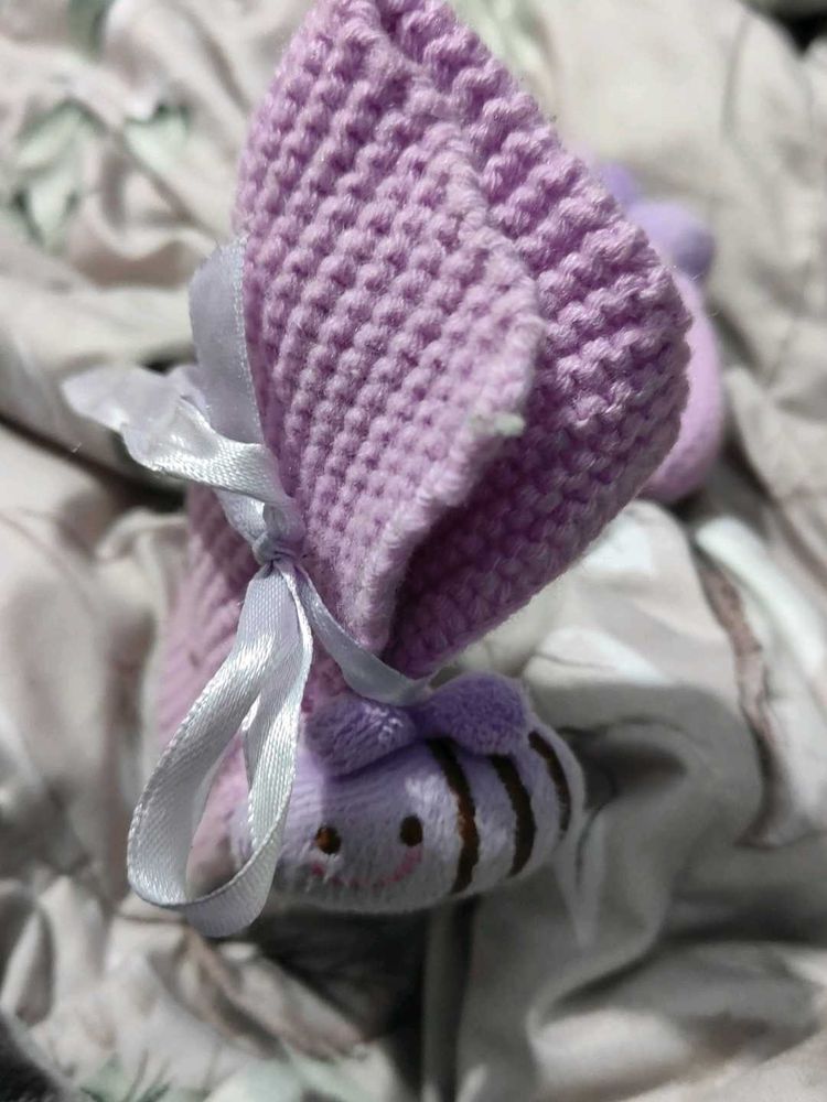 Cute Bee baby woolen botties