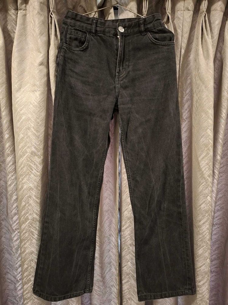Black Straight Fit Jeans