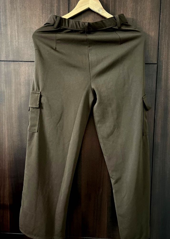 cargo pant for styling with formal and casual both