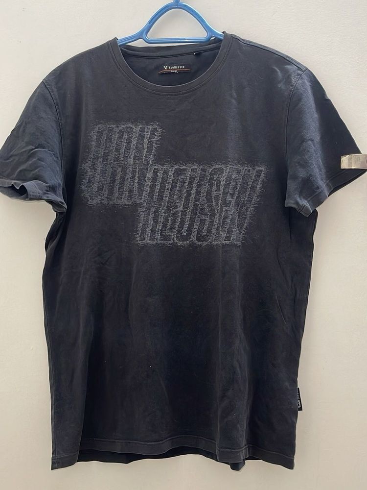 Combo of Van Huesen and Zudio tshirt