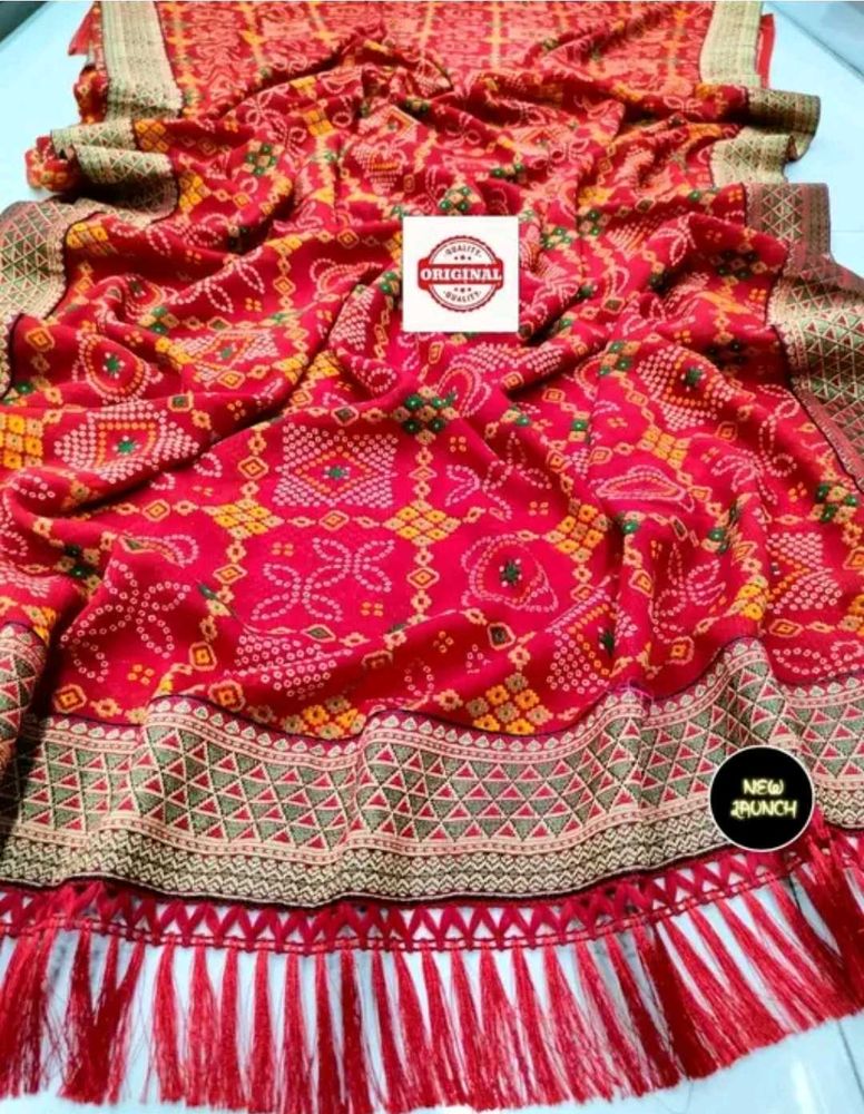 bandhni saare for women in red