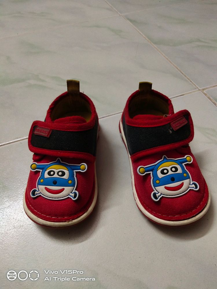 Babyhug shoes