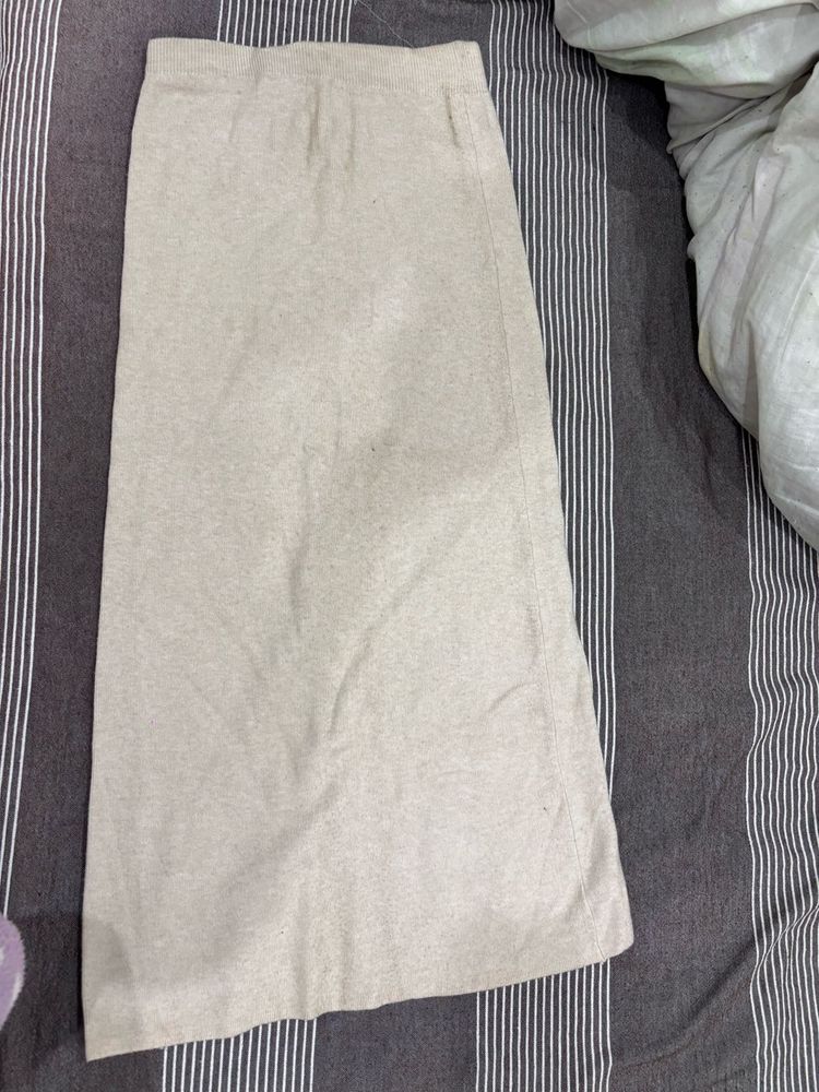 Elegant Beige Knit Midi Skirt