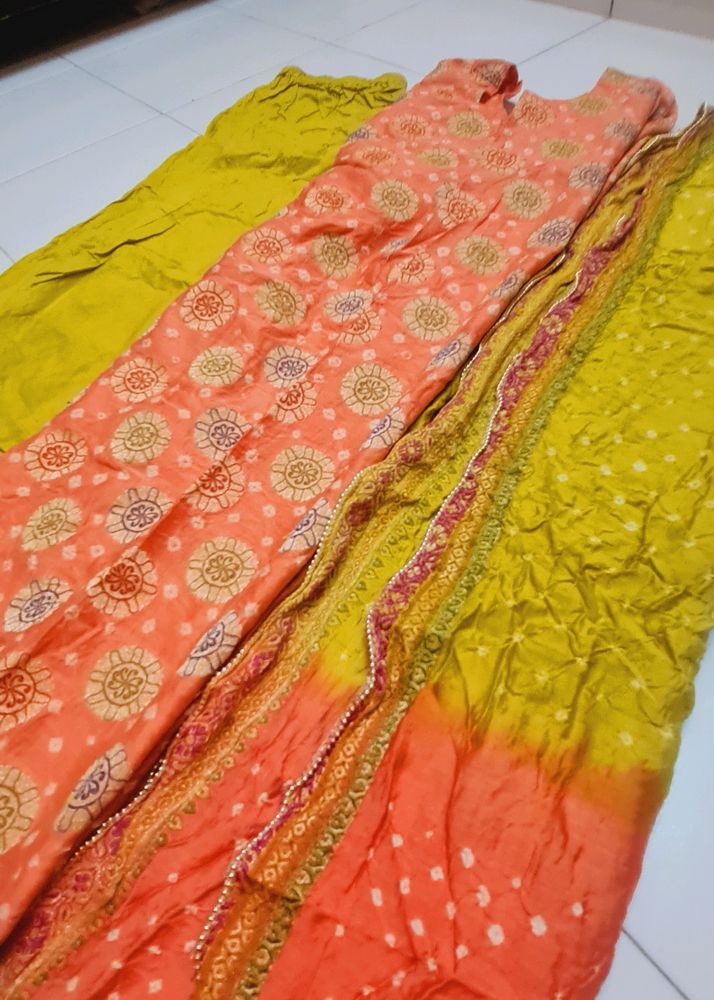 Bandhani Gadhwaal Suit