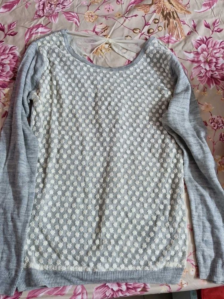 Stylish Gray &amp; White Knit Sweater