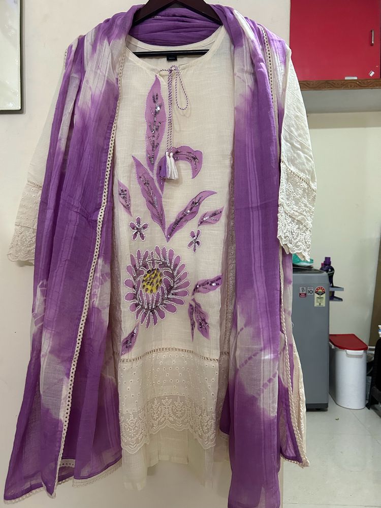 SALE:: Mul Cotton Lavender Kurta Set Dupatta
