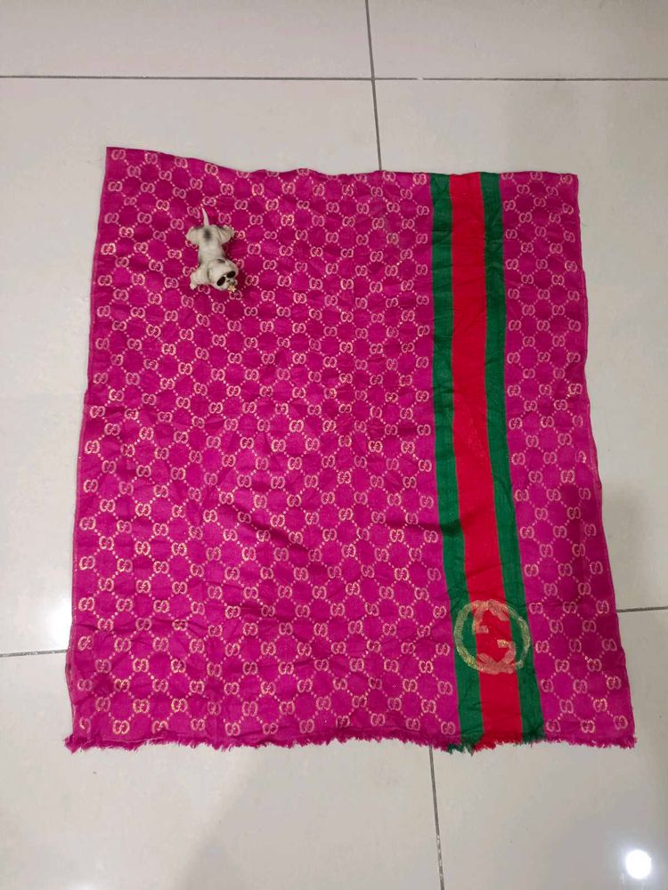 Gucci scarf 🧣