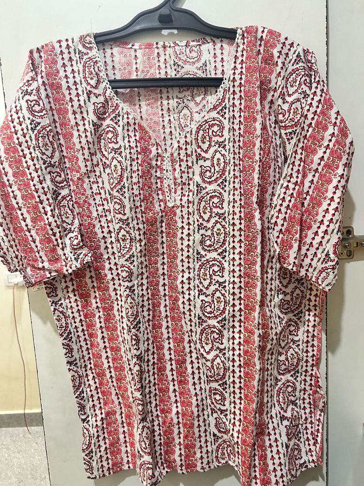 Red &amp; White Paisley Print Kurta