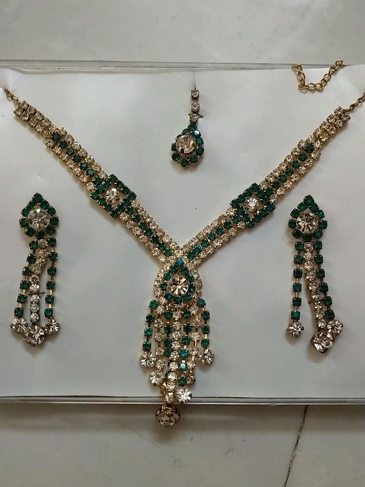 Neckles