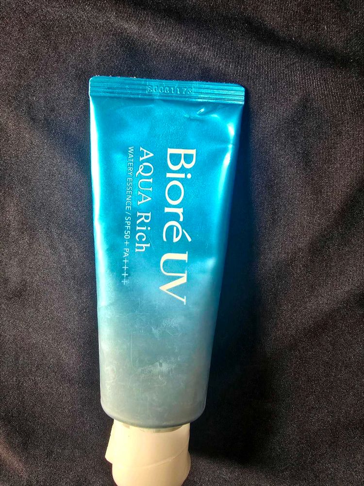 Biore UV Aquarich Watery Essence Sunscreen