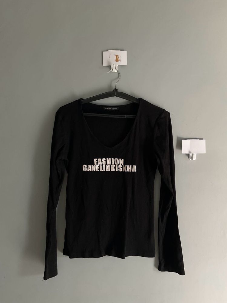 Black V neck long Sleeve Top